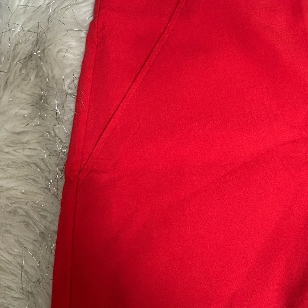 Zara Red Skirt Shorts with detail on the lower part of the Front Size USA L EURL